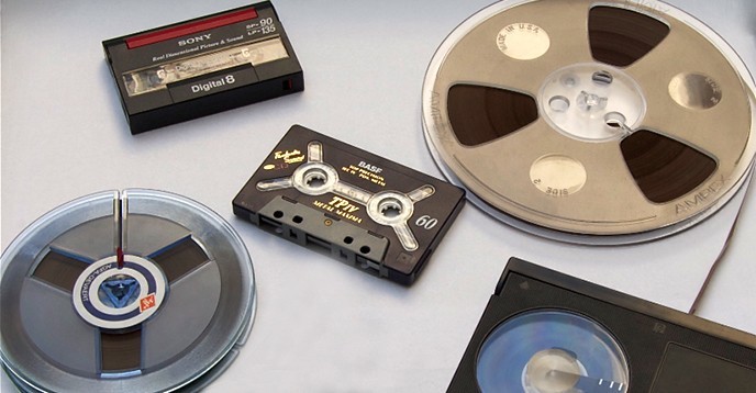 Magnetic tape